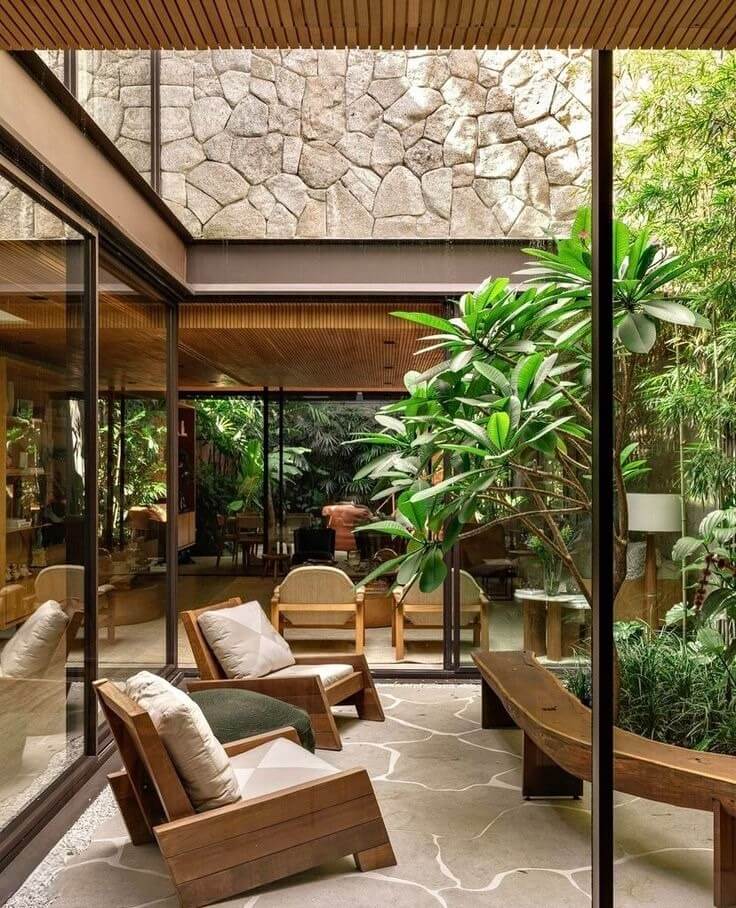 woonkamer interieur met een groot raam